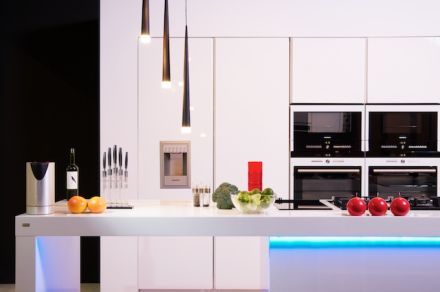 zdjęcie produktu – biała kuchnia wykonana przez firmę Nowa