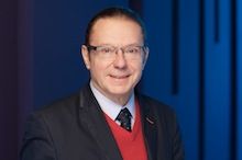 prof. dr hab. n. farm. Justyn Ochocki – Prodziekan ds. Nauki Wydziału Farmacji Uniwersytetu Medycznego w Łodzi – portret